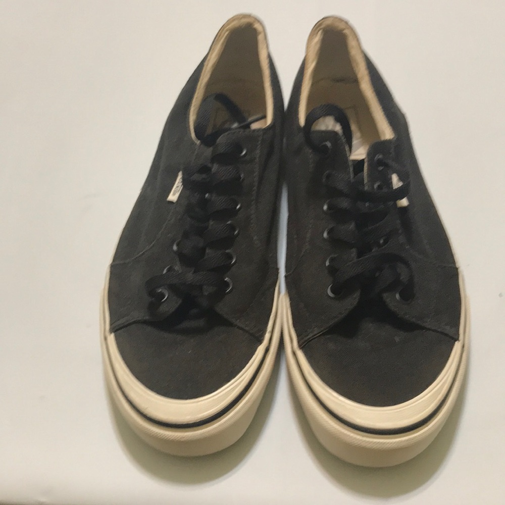 Pair of vans size 10 1/2 men